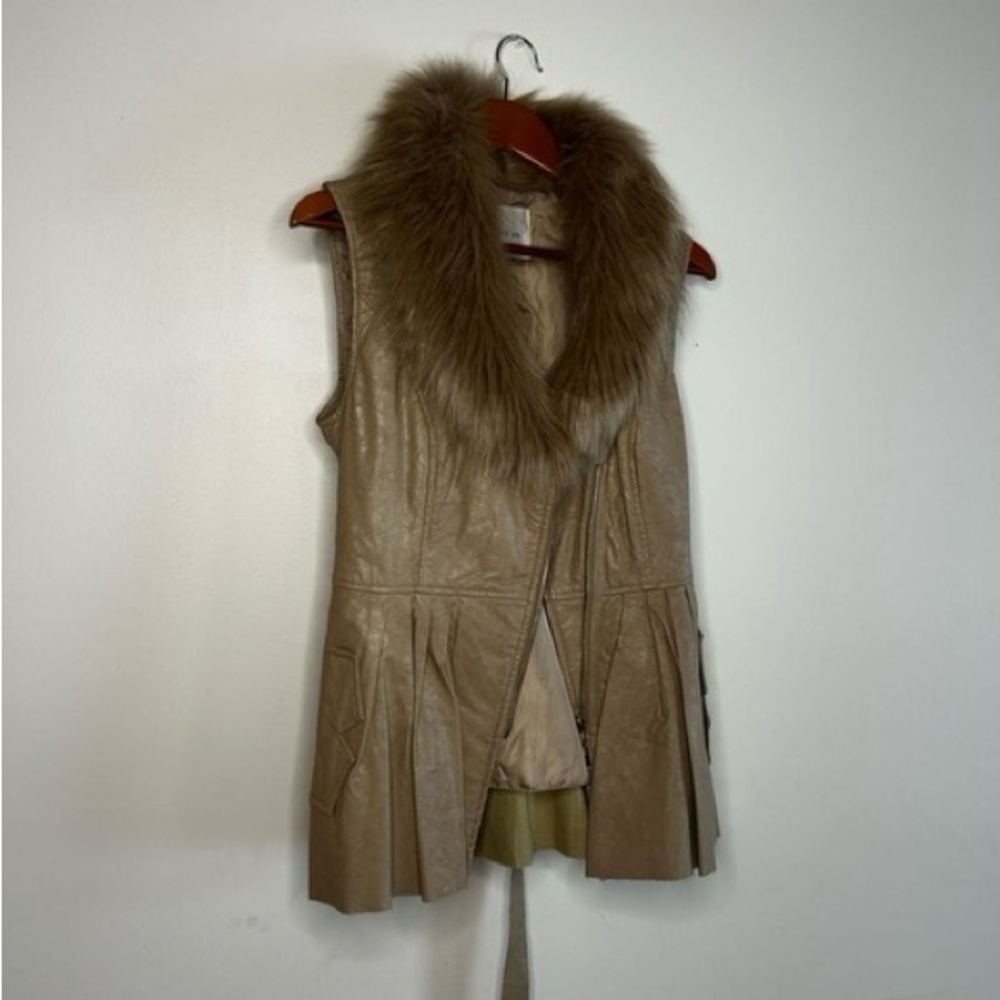 Women's Tan Faux Fur Collar Vest